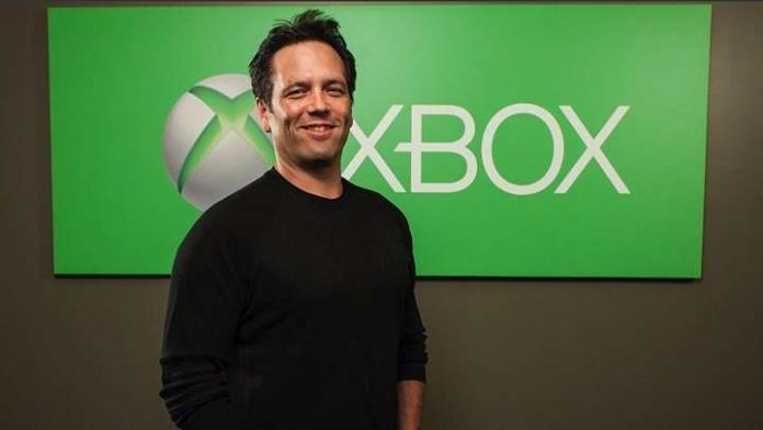 Xbox'ın başkanı Spencer: İleriye yönelik rakiplerimiz Amazon ve Google Phil Spencer, bulut tabanlı oyun teknolojisinde Sony ve Nintendo'nun kendilerine rakip olamayacağını düşünüyor.